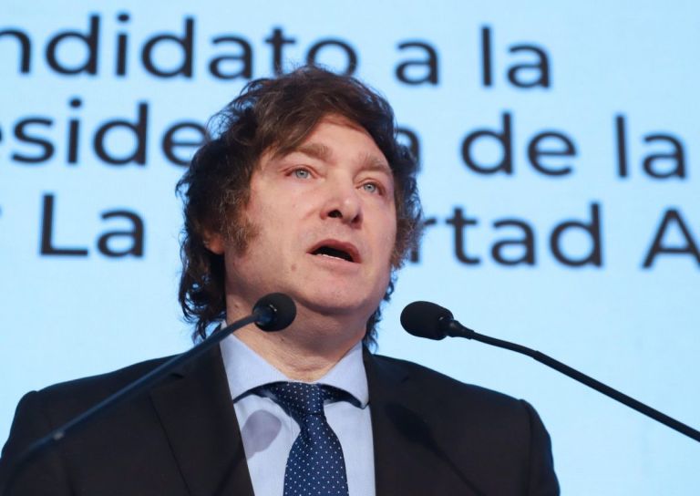 Javier Milei le dedicó otro mensaje a Fátima Flórez en medio de su