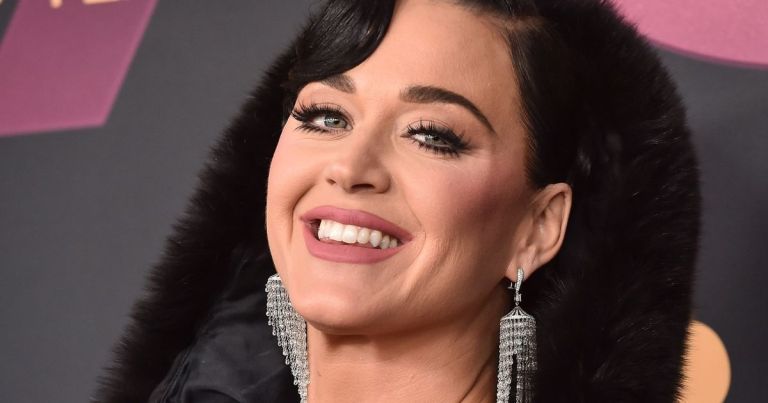 Katy Perry Se Destapa En Los Billboard Women In Music Awards Y Deja Ver