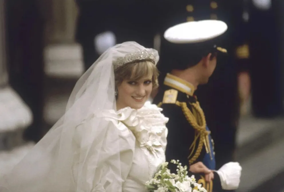 Los vestidos de los miembros de la familia Spencer aparte de Lady Di que más llamaron la atención