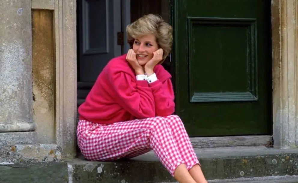 Esta es la impresionante prenda de ropa de Lady Di que subastarán: su costo es estratosférico