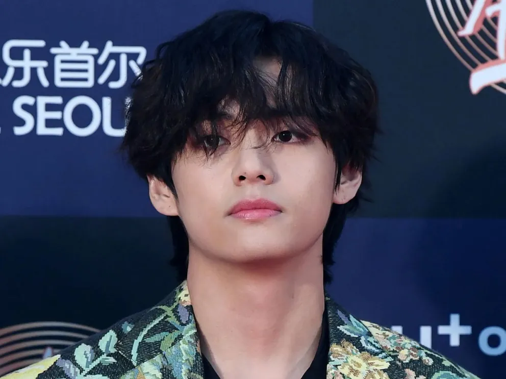 Taehyung de BTS es duramente criticado: se llevó el odio del ARMY por hacerle esto a una fan