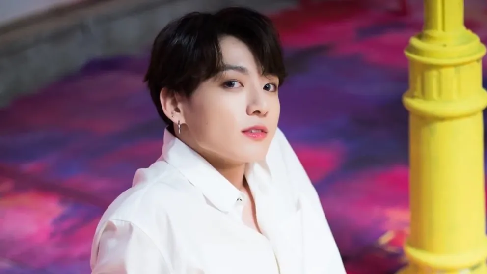 Jungkook da el paso más importante de su carrera y hace su debut como solista a lo grande