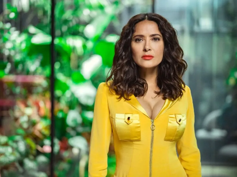 Salma Hayek confiesa cómo Adam Sandler la ayudó a triunfar en películas de comedia