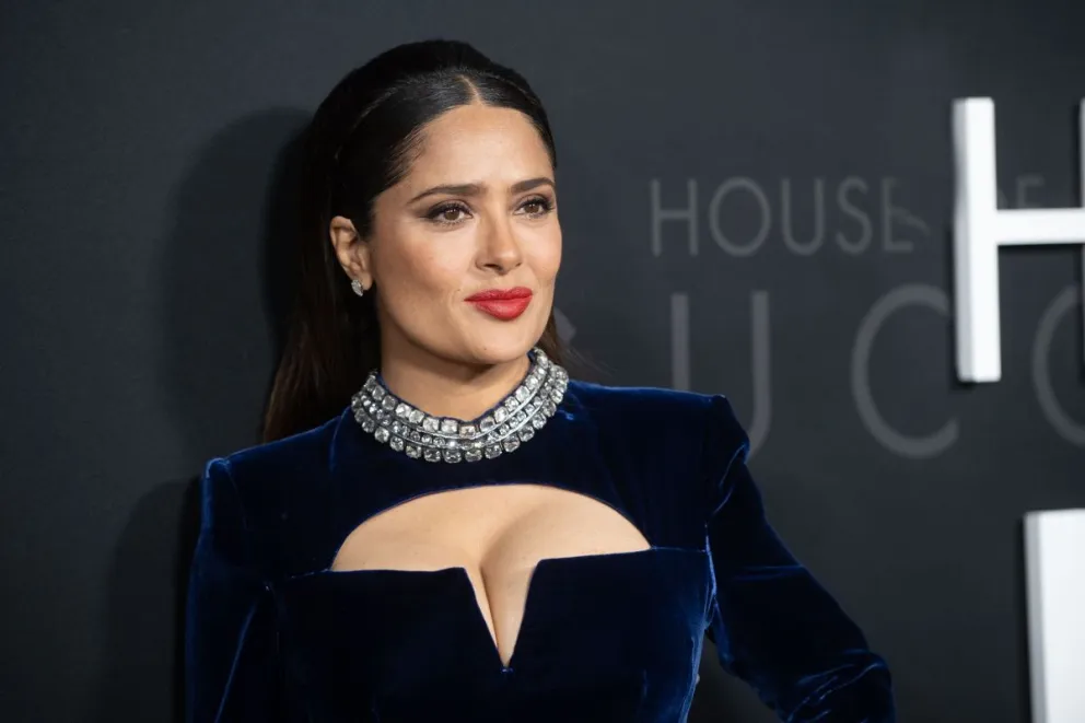 Es igual: esta es la increíble doble de Salma Hayek que causa furor en las redes y gana millones