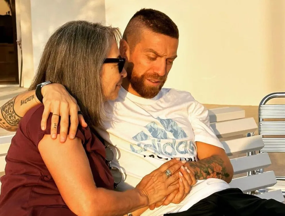 Rompió el silencio: la madre del Papu Gómez salió a hablar del conflicto de su hijo con la Selección Argentina