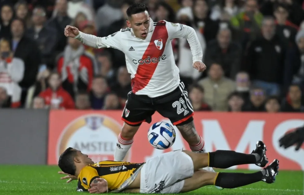 Fiesta monumental: vital triunfo de River Plate ante The Strongest para avanzar a octavos de la Libertadores