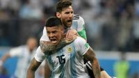 Video: el curioso recibimiento de Marcos Rojo a Lionel Messi en La Bombonera