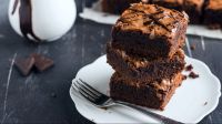 Brownie de chocolate y cerveza negra: la receta que necesitas conocer y aprender, es muy fácil