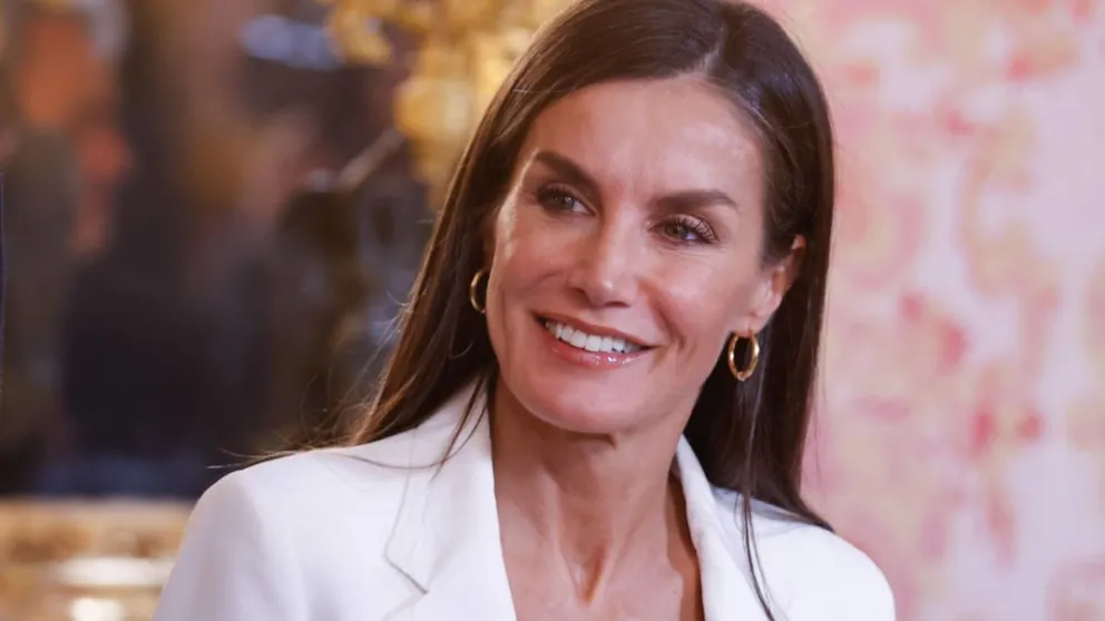 Escándalo real: Letizia deslumbra a España con esta increíble prenda de vestir nunca antes vista