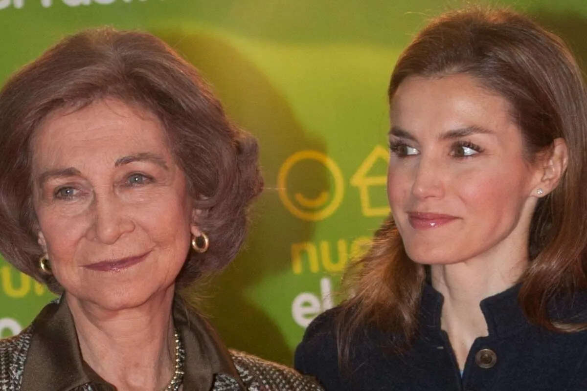 Reina Sof&iacute;a y reina Letizia de Espa&ntilde;a