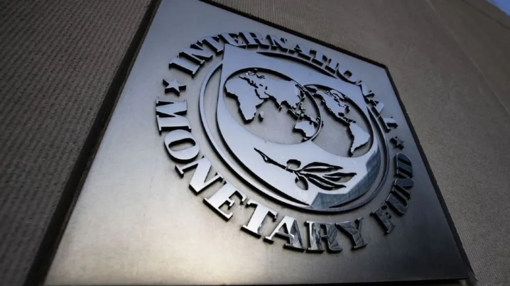 Funcionarios argentinos viajan a Washington en busca de un nuevo acuerdo con el FMI