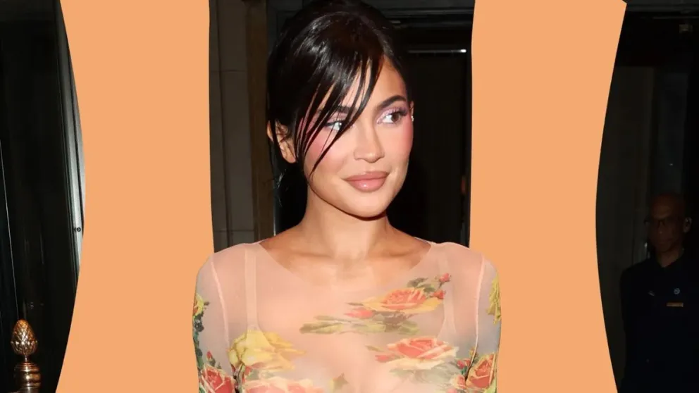 Kylie Jenner reventó las redes sociales al posar con la bikini más diminuta y atrevida para esta temporada