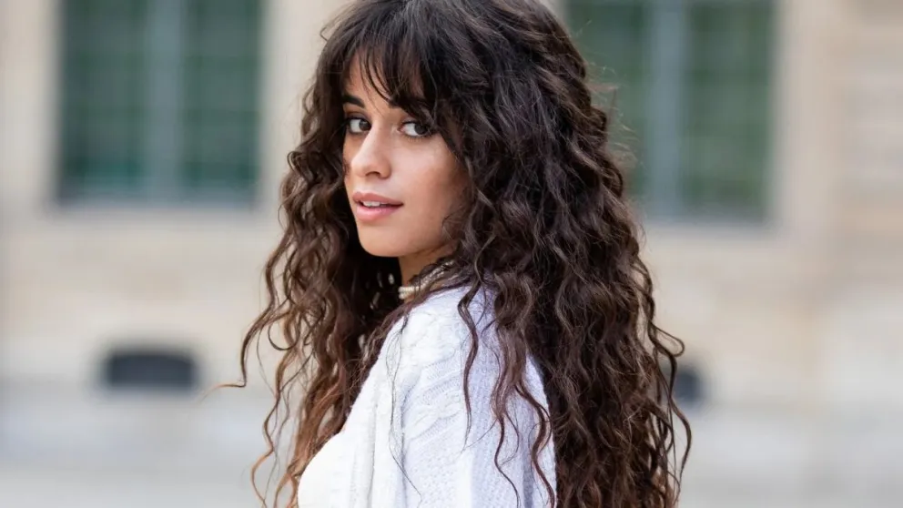Los increíbles looks con los que Camila Cabello se robó todas las miradas en la Fashion Week de París