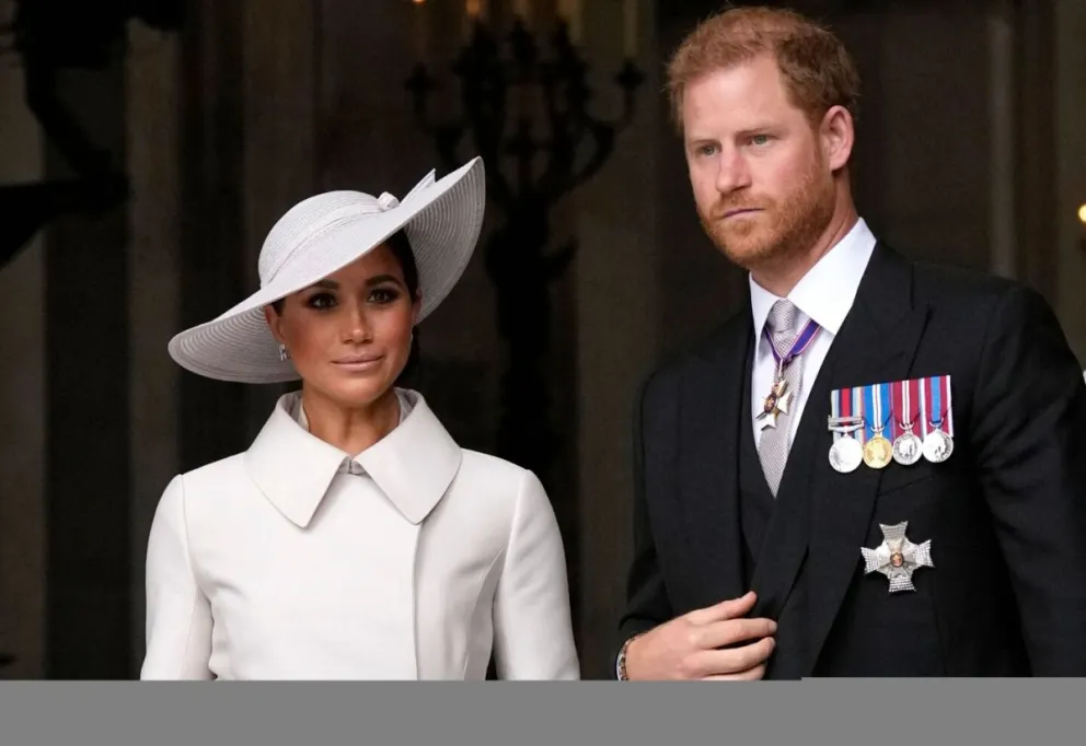 El príncipe Harry y Meghan Markle no quieren saber nada más con la realeza: hicieron un drástico cambio