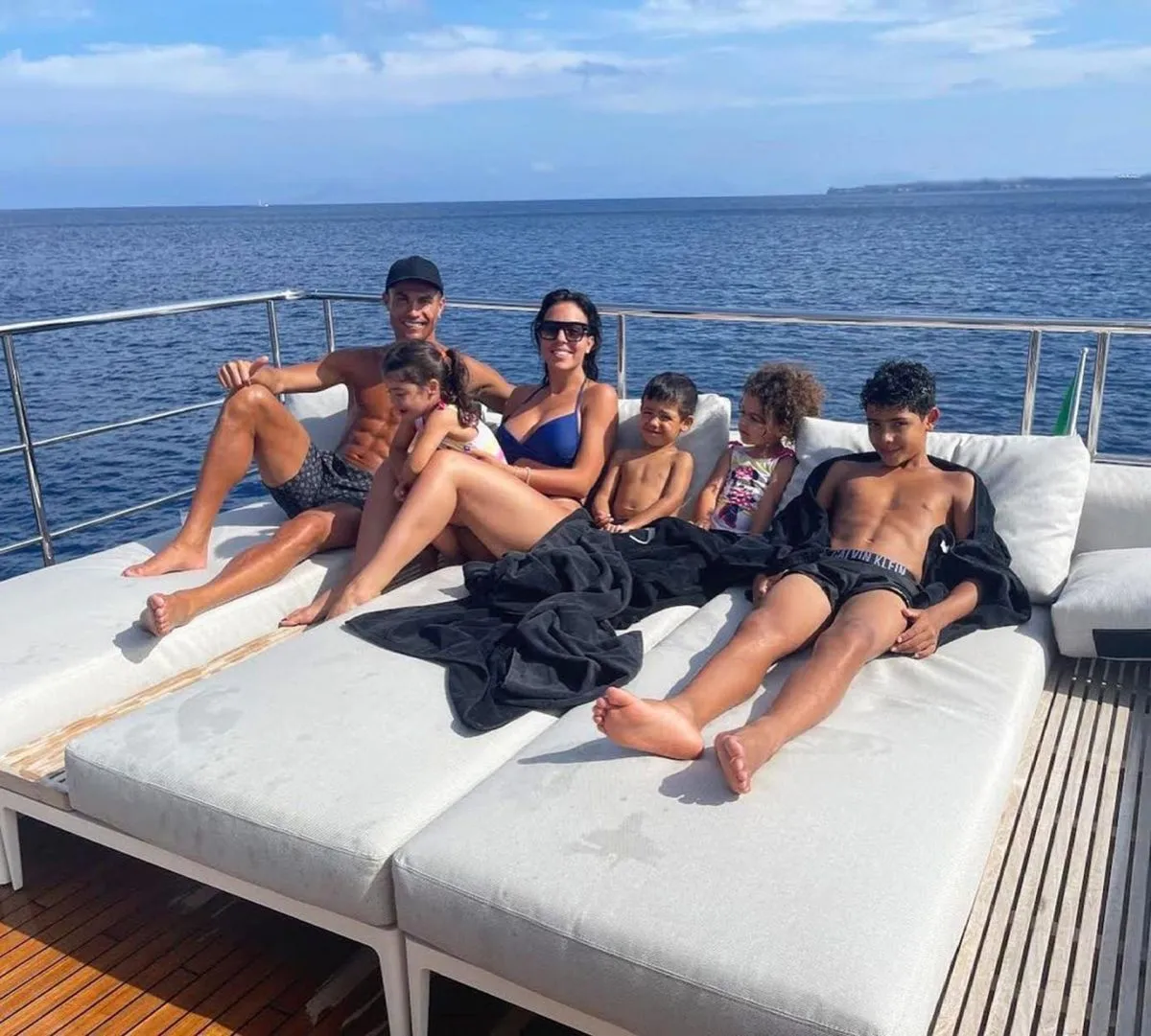 cristiano ronaldo y familia vacaciones
