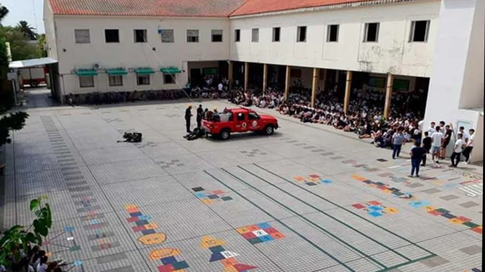 Tensión en el colegio Santa Rosa: alumna hospitalizada en medio de versiones contradictorias