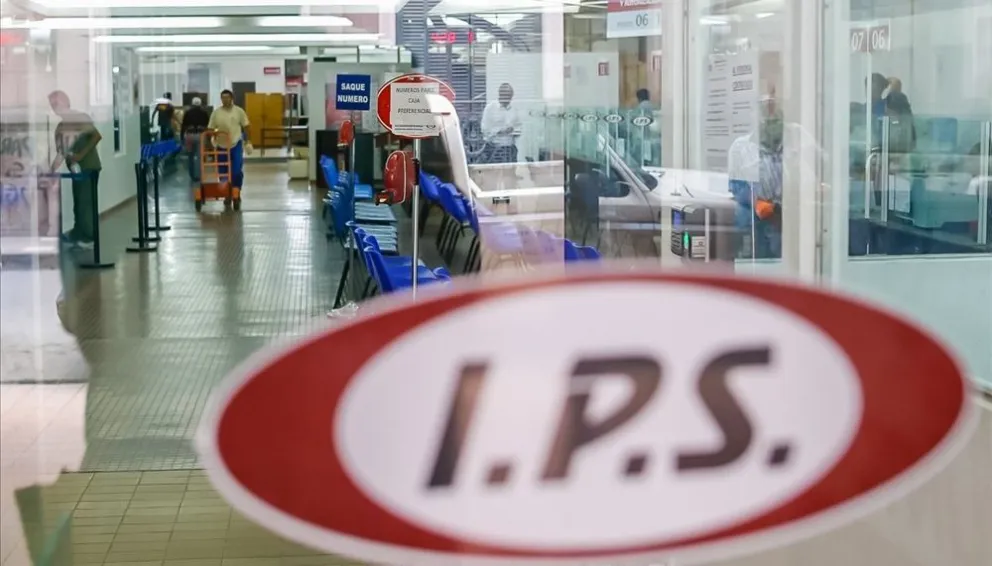Empleados del IPS amenazan con paro para la semana que viene: "La situación ya no da para más"