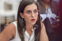 Paula Benavides denunció censura por parte de Virginia Cornejo y exigió respuestas por los créditos UVA