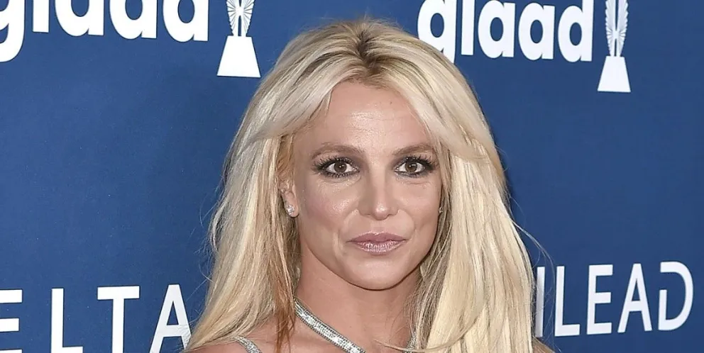 Britney Spears recibió una cachetada que la dejó tirada en el piso: denunció a un miembro de la NBA