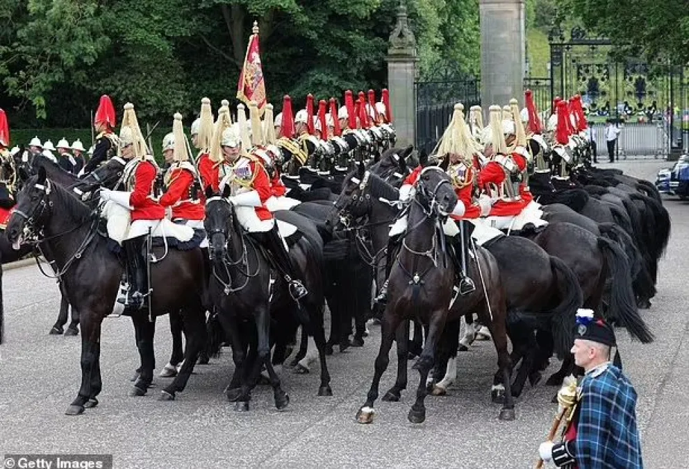 Un desfile de gauchos casi termina en tragedia en General Güemes: un caballo pisó a un niño
