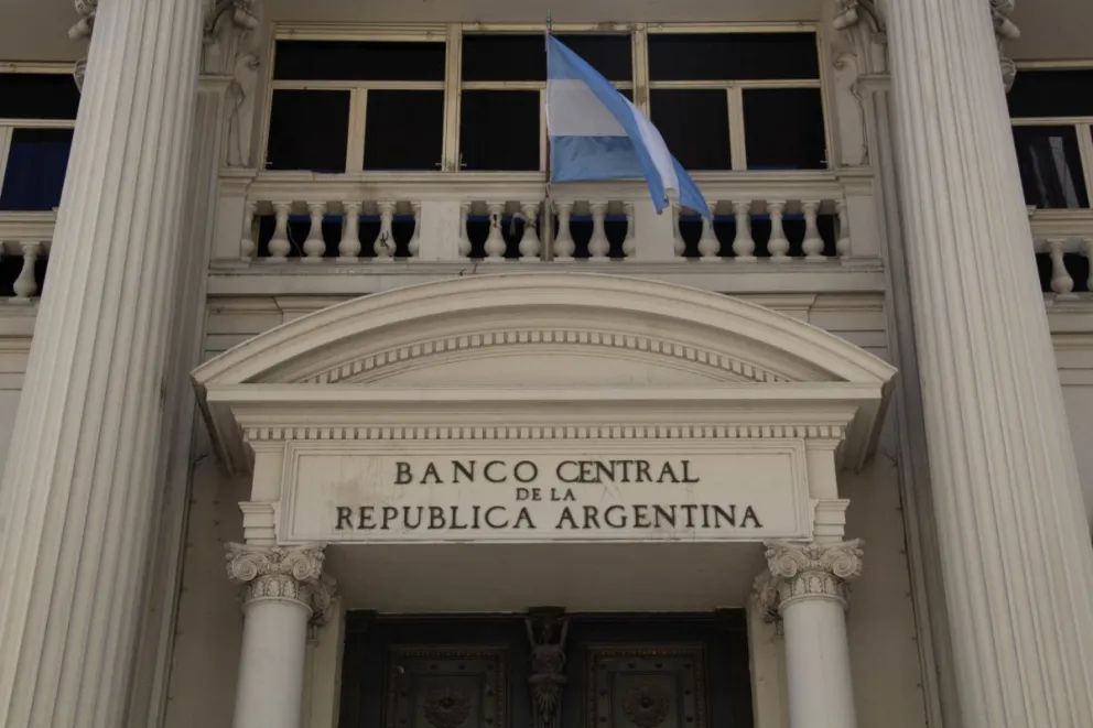 Atención: el Banco Central tomó una increíble decisión sobre los saldos en pesos depositados en billeteras virtuales