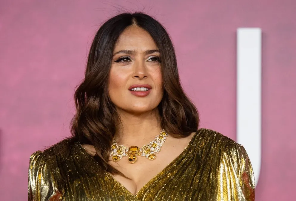 VIDEO: la infartante publicación que Salma Hayek hizo por un motivo muy importante y especial