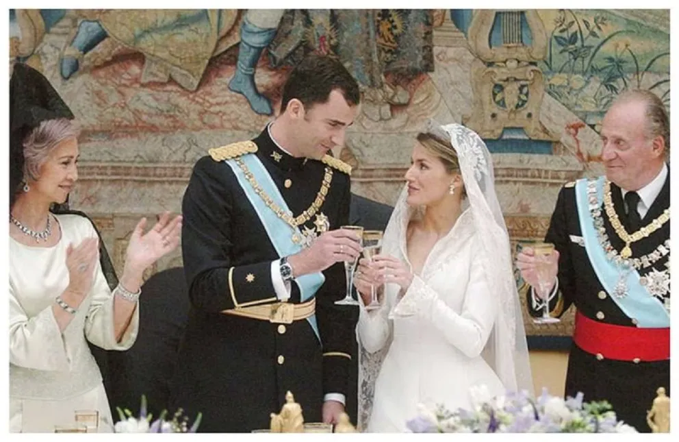 Felipe VI y Letizia: conocé con detalle cada miembro y secreto oscuro de la realeza española