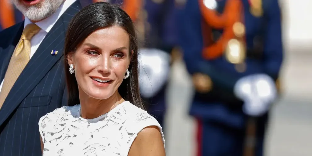 La aventura de la reina Letizia que terminó arruinando un matrimonio: el rey Felipe VI impactado