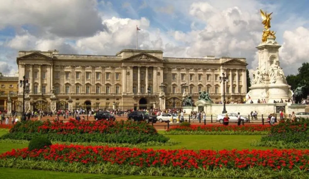 Terror real: estos son los oscuros secretos del Palacio de Buckimgham que Isabel II nunca reveló