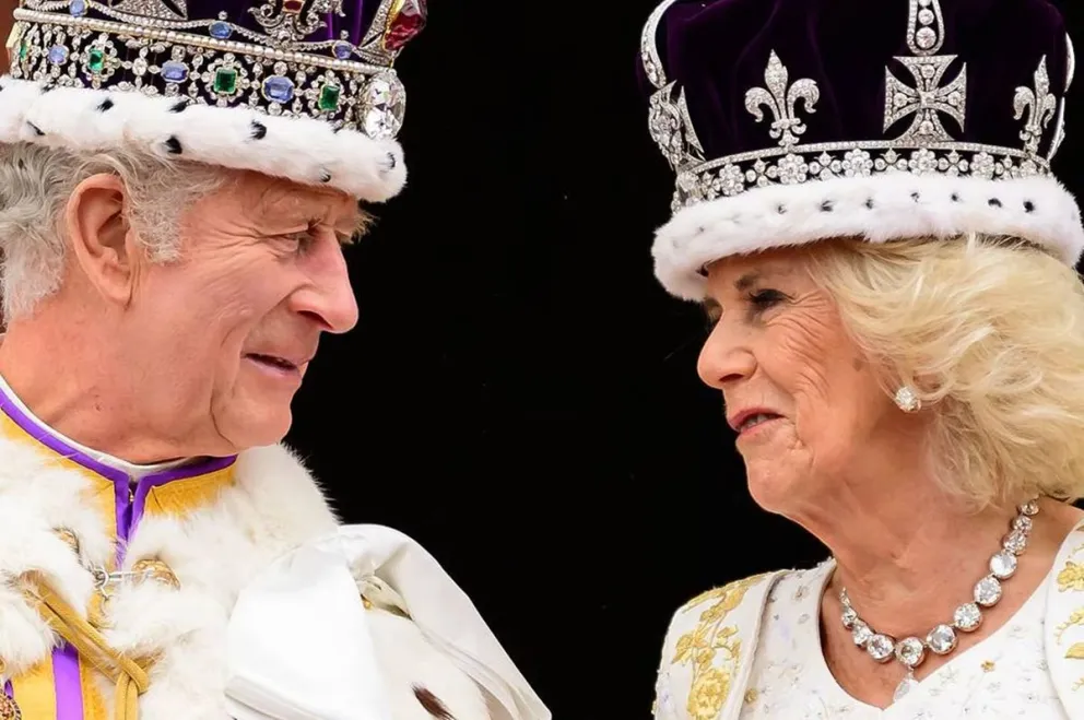 Por esta increíble razón, el rey Carlos y Camila Parker duermen en camas diferentes