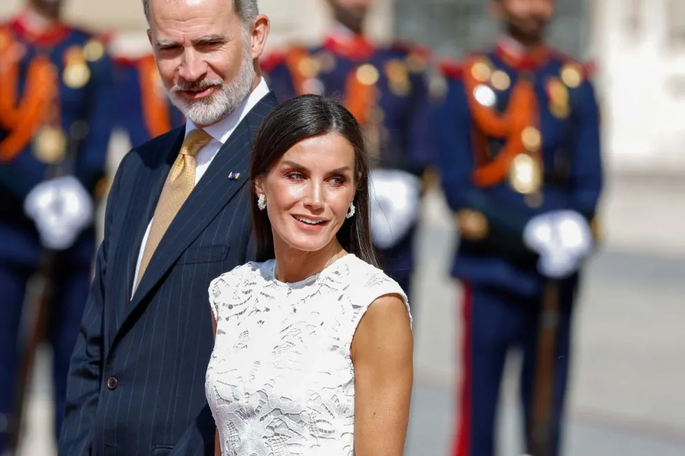 La polémica y privada fotografía de Letizia y el Rey Felipe VI recién casados