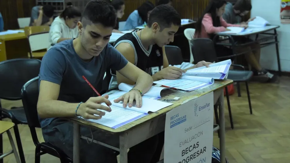 Aumento de las Becas Progresar de ANSES: mirá donde inscribirse para cobrar $20.000 en agosto
