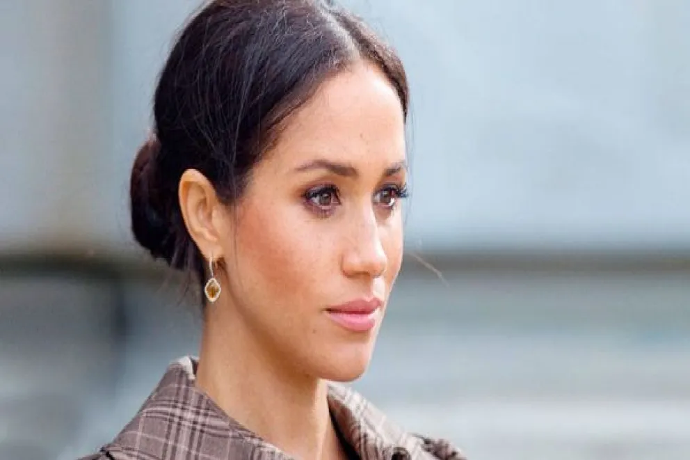 Meghan Markle no es como Kate, esto le permite hacer al príncipe Harry fuera del matrimonio