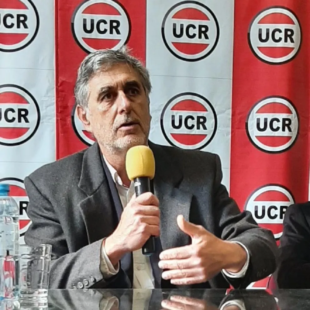 Bernardo Solá lanzó su lista y se definió como la única oposición en Juntos por el Cambio