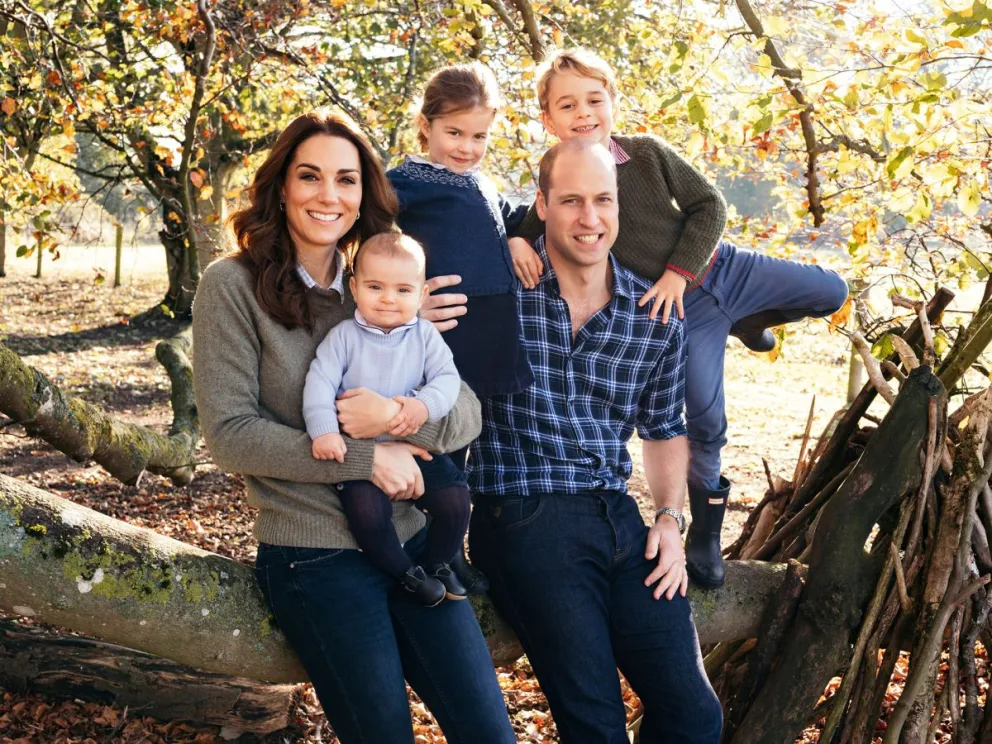 La valiosa ayuda que les brindó Isabel II al príncipe Guillermo y Kate Middleton para criar a sus hijos