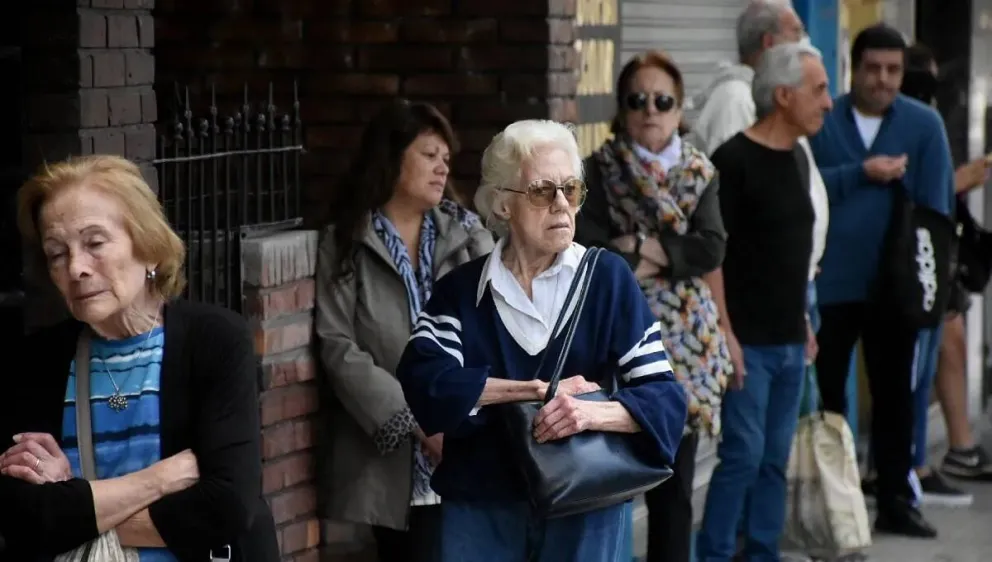 Atención: la fe de vida no se eliminó por completo, quiénes deben continuar con el trámite 