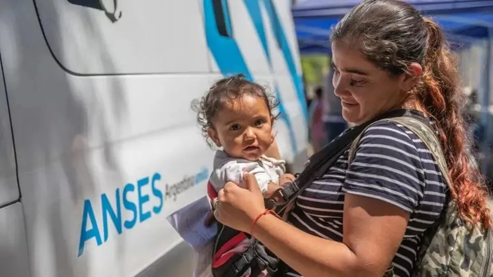 ANSES: desde la próxima semana más personas podrán acceder a la Asignación Universal por Hijo