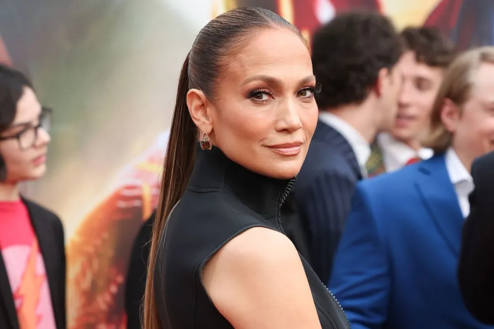Conoce este ejercicio para fortalecer los tríceps: es uno de los secretos de Jennifer Lopez