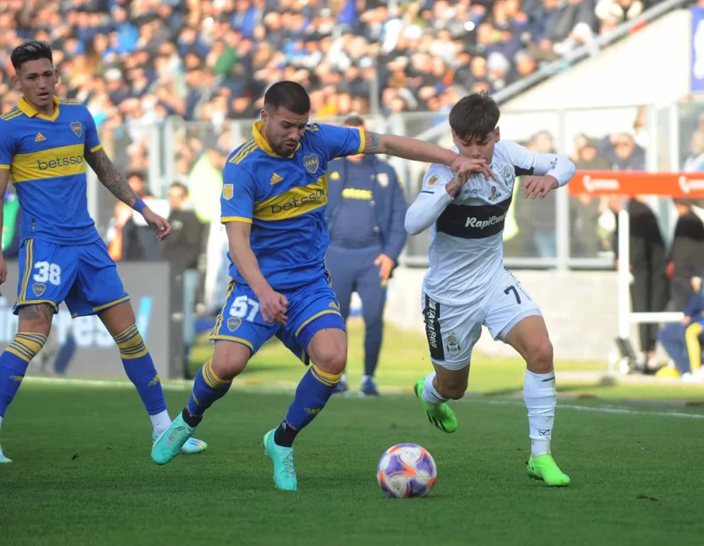 Boca Juniors le ganó 3 a 1 a Gimnasia y Esgrima de La Plata y sueña con ingresar a la Sudamericana