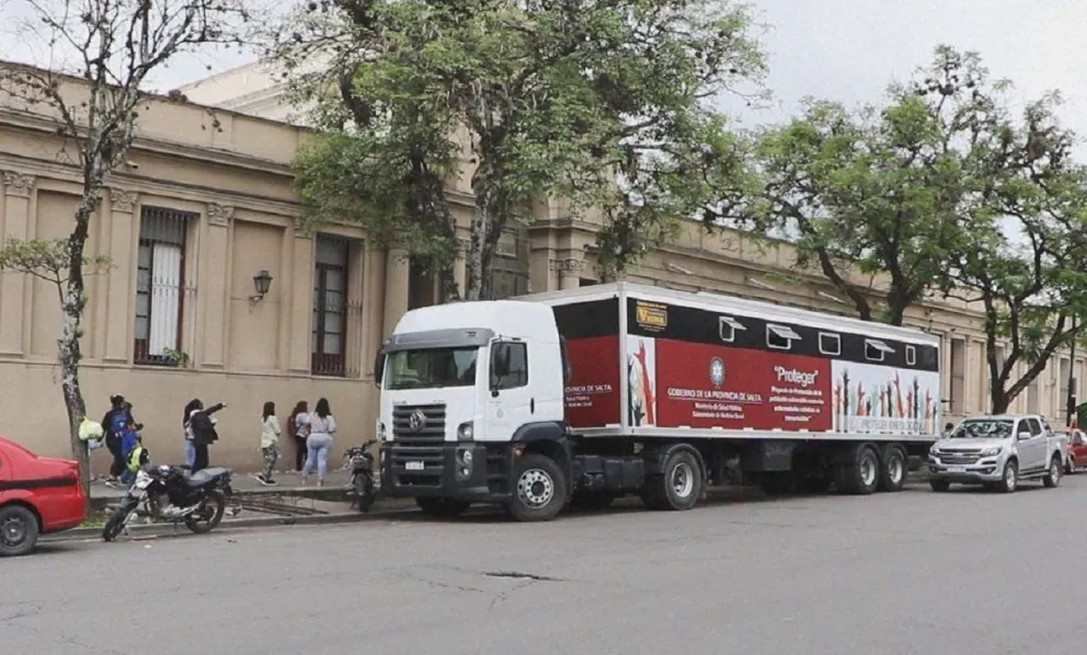 El Móvil Oncológico estará en barrios Castañares e Intersindical: qué estudios se pueden realizar