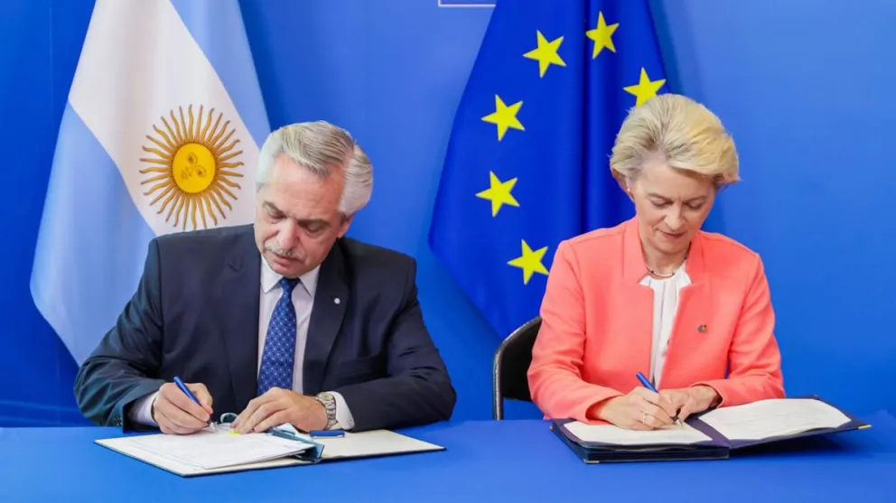 Alberto Fernández firmó un acuerdo de cooperación energética con la Unión Europea