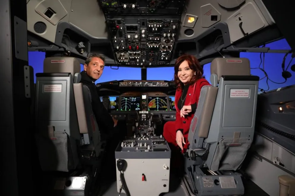 Cristina Kirchner y Sergio Massa se unieron en un acto de Aerolíneas Argentinas y apuntaron contra Larreta