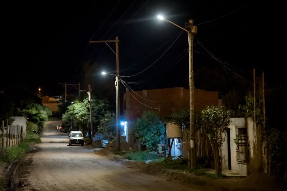 Instalación de luces LED en la ciudad: las tareas estarían terminadas para fin de año