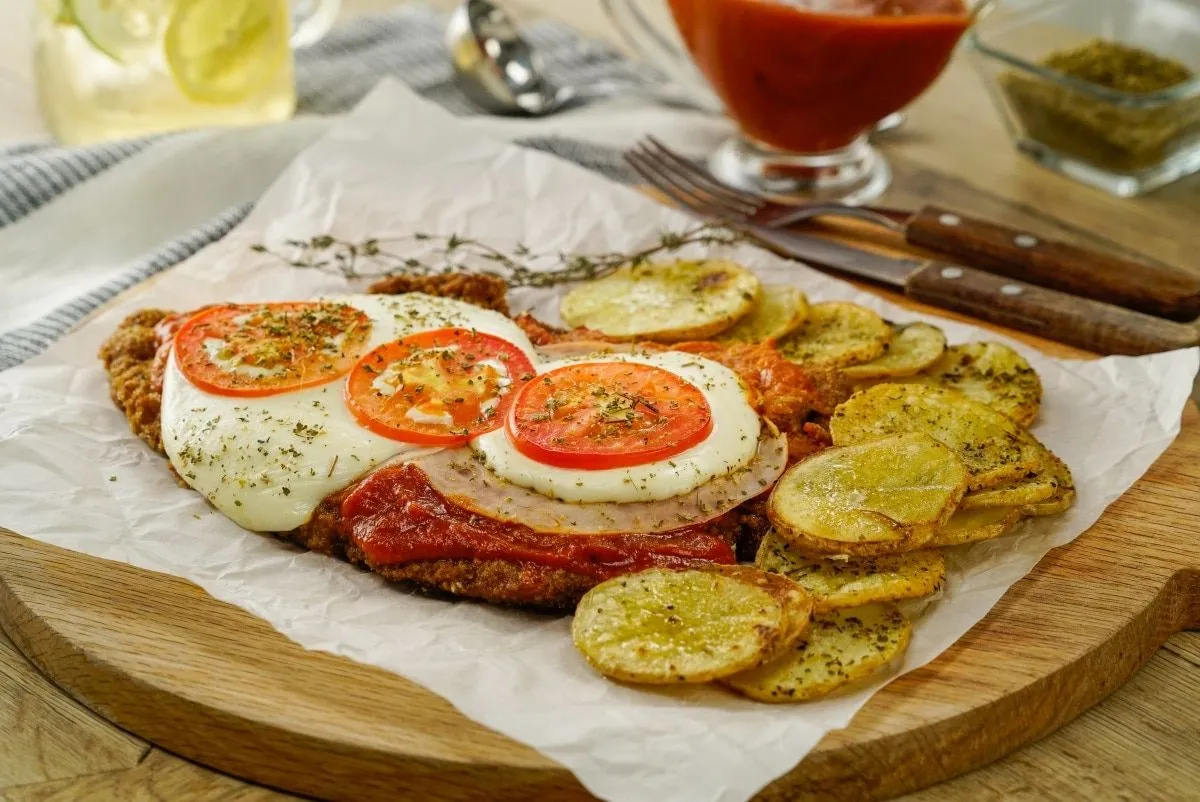 MILANESA A LA NAPOLITANA