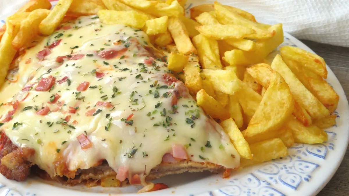 MILANESA A LA NAPOLITANA
