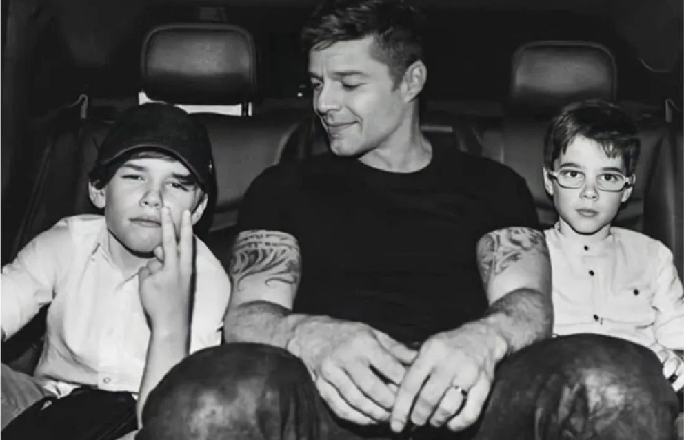 Tras su triste divorcio, Ricky Martin recibió una gran e impensada sorpresa de sus gemelos: se hizo viral