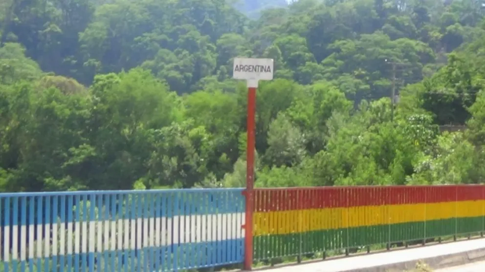 Tensión en la Frontera: la policía de Bolivia reprimió en suelo argentino