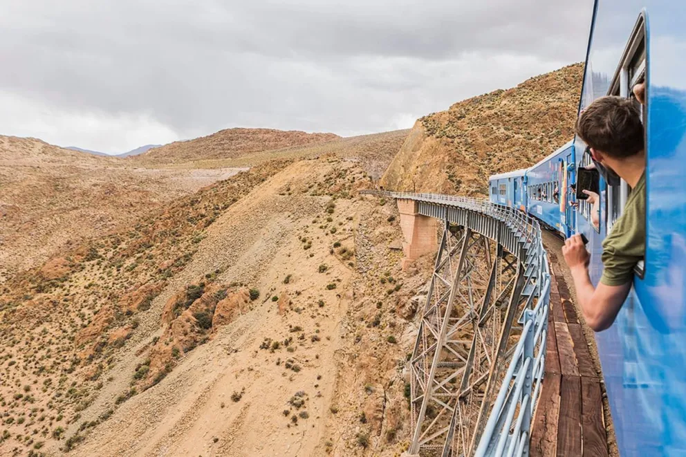 Histórica temporada turística en Salta: récord de visitantes en el Teleférico y el Tren a las Nubes