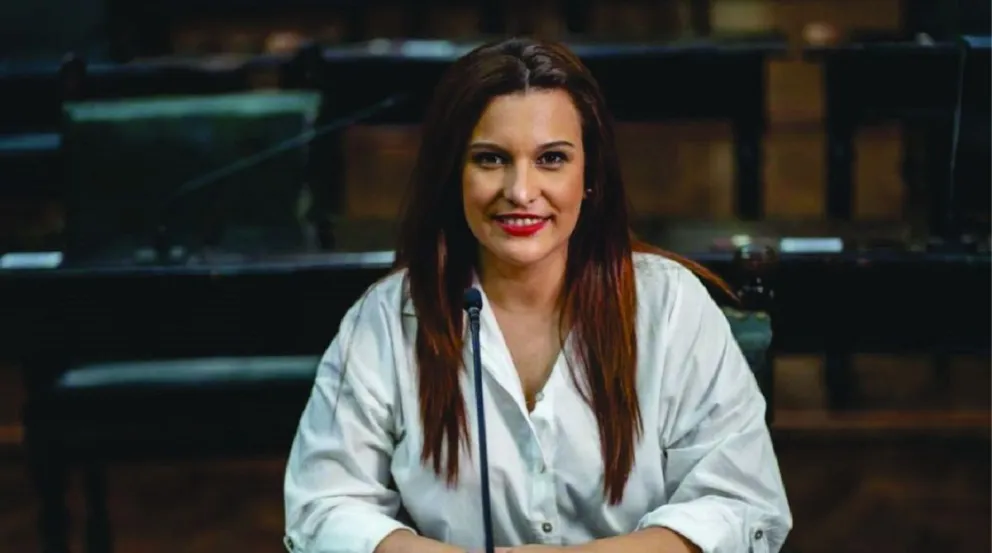 Mónica Juárez: "Hay chicos trabajando en la Plaza 9 de Julio y Niñez te describe una infancia al estilo Disney"