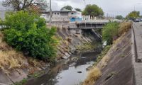 Crece la problemática de la gente en situación de calle en Salta: hay personas viviendo debajo de los canales 